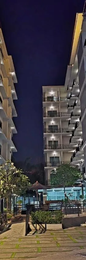 LHC HOTEL AND RESORT，位于芭堤雅市中心的酒店