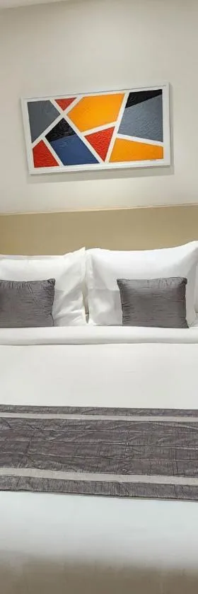 Oasis Suites，位于胡布利的酒店