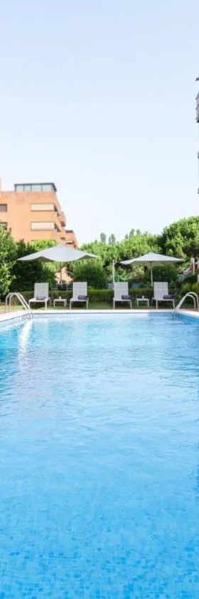 Sercotel Cornellà Barcelona，位于科尔内拉德罗布雷加特的酒店