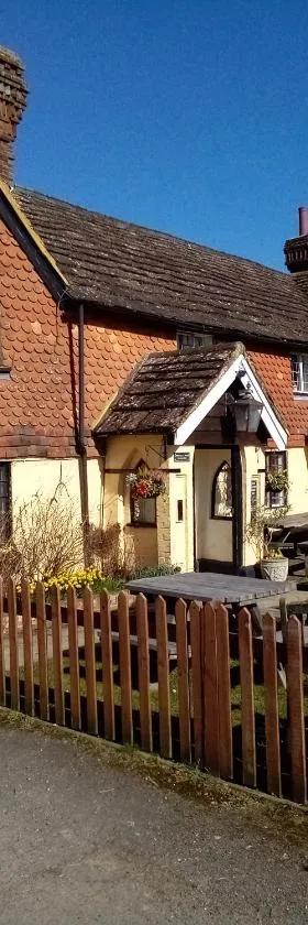 The Punchbowl inn Okewoodhill，位于欧卡里的酒店