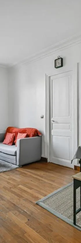 Veridian Apartment Métro Le Kremelin-Bicètre，位于莱克朗兰比塞特尔的酒店