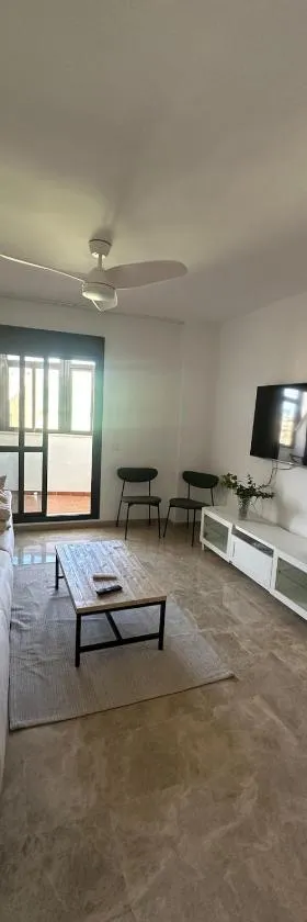 Luminoso apartamento en pleno centro，位于休达的酒店