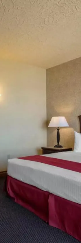 Shoreline Inn & Conference Center, Ascend Hotel Collection，位于马斯基根的酒店