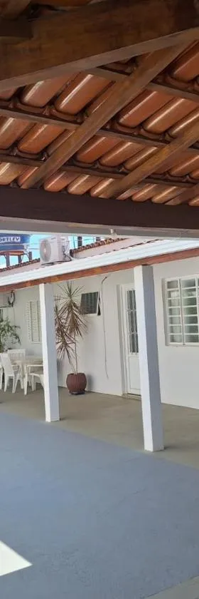 Casa aconchegante em Guapé, Lago de Furnas.，位于瓜佩的酒店