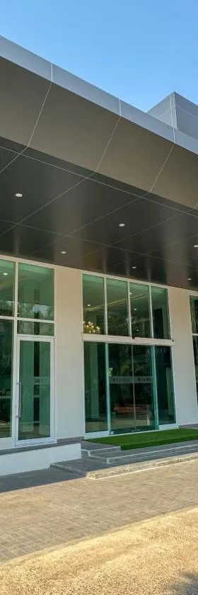 班萱坤塔高尔夫度假酒店，位于乌汶的酒店