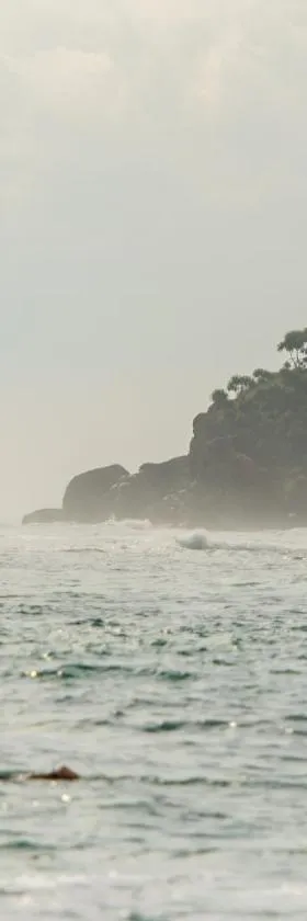 Ram's Surfing Beach,Midigama，位于米迪加马东的酒店