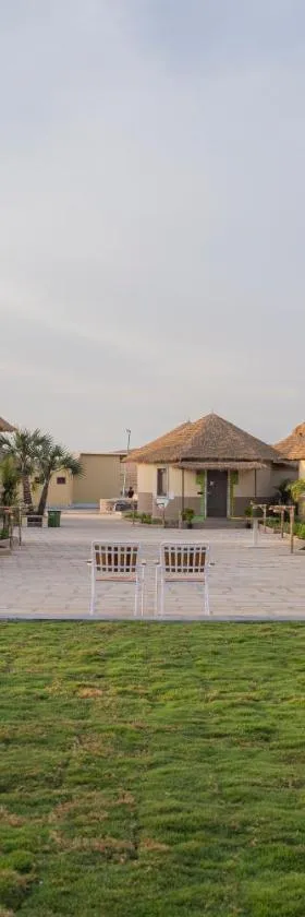 The Fern Seaside Luxurious Tent Resort Diu，位于迪乌的酒店