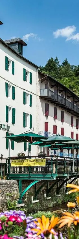 家庭之家酒店，位于梅吕埃的酒店