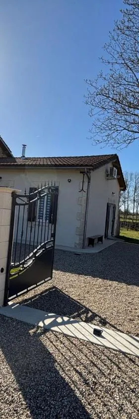 Maison au calme à Pessac Sur Dordogne，位于Pessac-sur-Dordogne的酒店