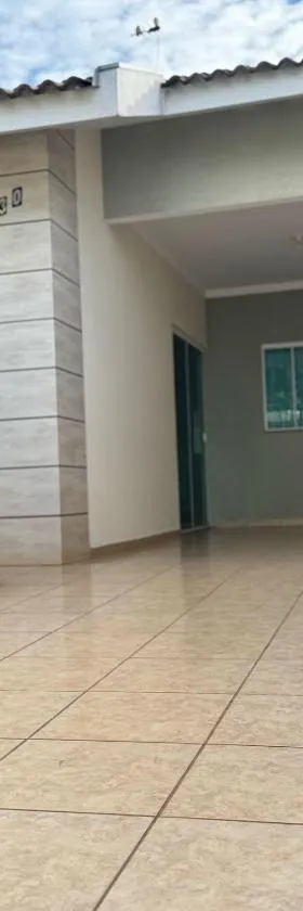 casa próximo ao shopping catuai, eventos vivaro e uem,lebloc，位于马林加的酒店