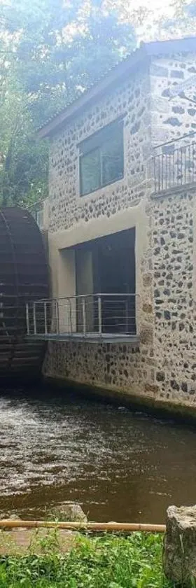 Studio moulin se la paille，位于Veyre-Monton的酒店