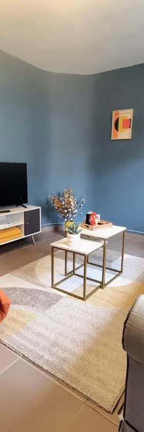 Le Central - Rez de jardin，位于列万的酒店