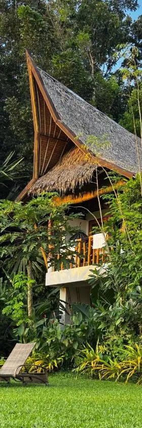 福克斯与萤火虫别墅旅馆，位于洛博克的酒店