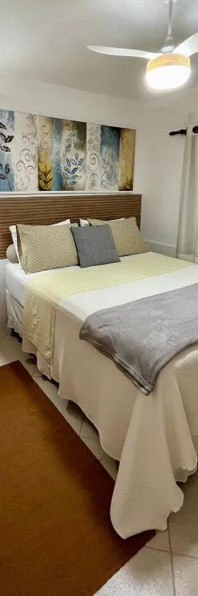 Suíte Girassol - Centro, Marechal Floriano-ES，位于弗洛里亚努元帅镇的酒店