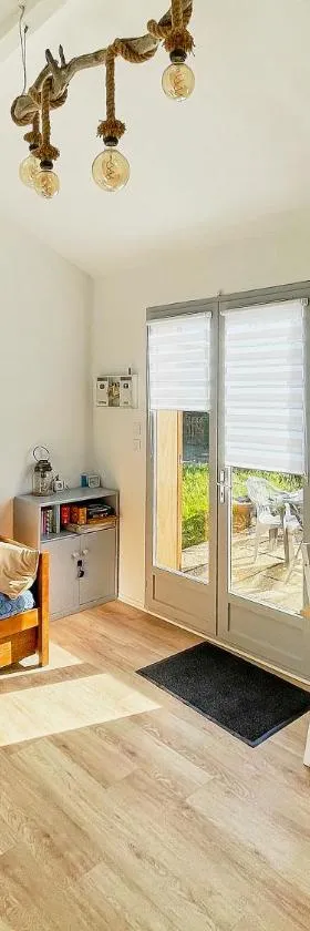 Charmante Maison proche mer avec piscine collective，位于滨海布朗的酒店