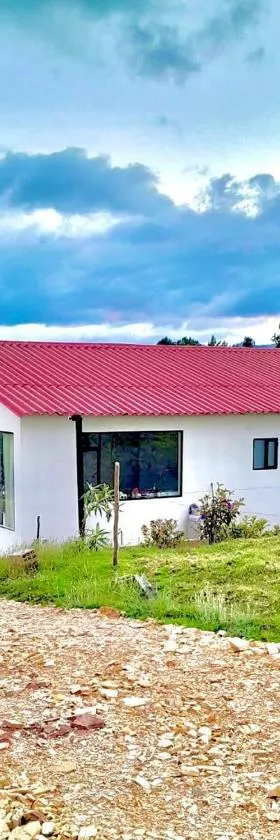 Finca Siberia, Sisga，位于Tilatá的酒店