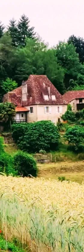 La Fontaine du Mas，位于Thiviers的酒店
