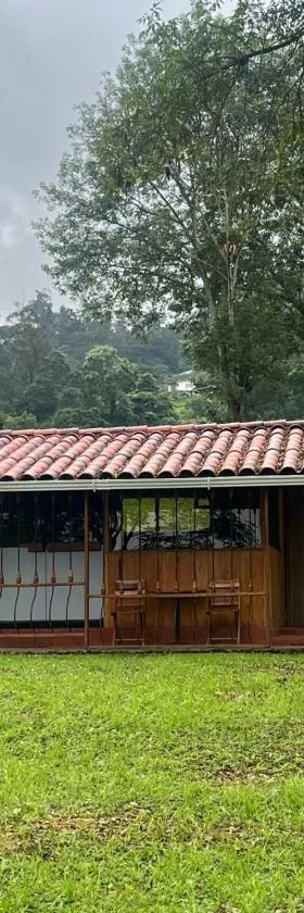Cabañita en el Parque Natural Ecocenter，位于Santandercito的酒店
