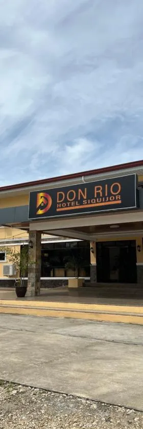 DonRio Hotel Siquijor，位于锡基霍尔的酒店