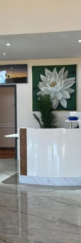 Royal Inn & Suites，位于Adairsville的酒店