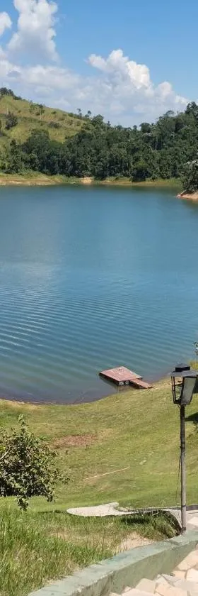 Chacara Igarata pe na Agua，位于伊加拉塔的酒店