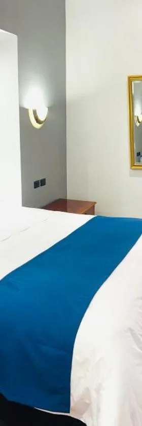 ACCEL Hotel Casa Nueva，位于伊瓦拉的酒店