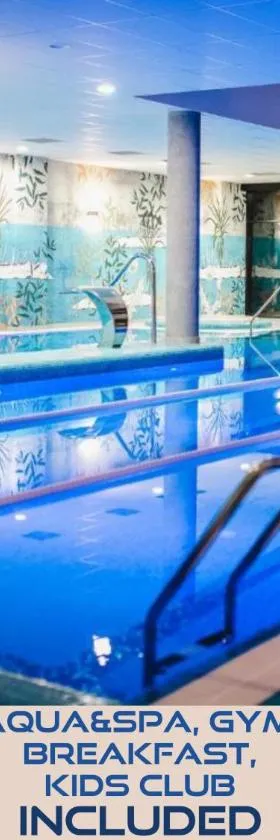 WR SPORT HOTEL & SPA - Centrum Sportu i Rozrywki，位于热舒夫的酒店