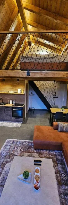 Luxury Villa Mašić，位于Čardaci的酒店