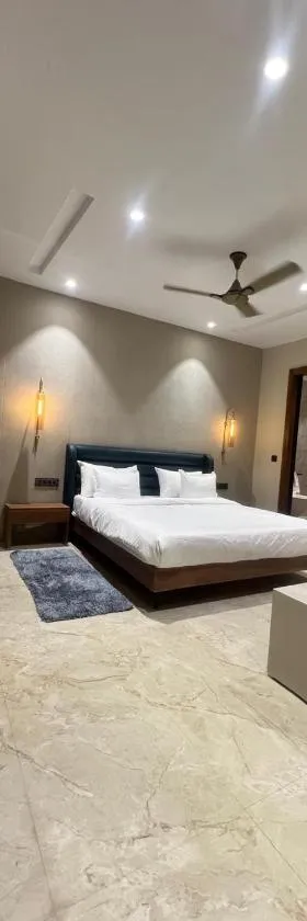 hotel abhilasha pachmarhi '，位于伯杰默里的酒店