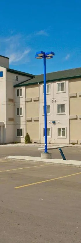 Days Inn by Wyndham Stony Plain，位于Stony Plain的酒店