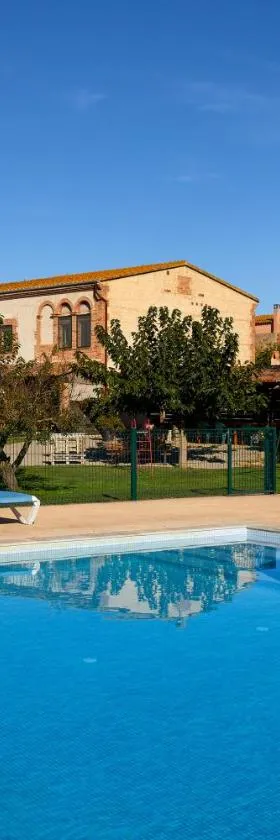 Can Pujol - Casitas de Turismo Rural en el Baix Empordà，位于Serra de Daró的酒店