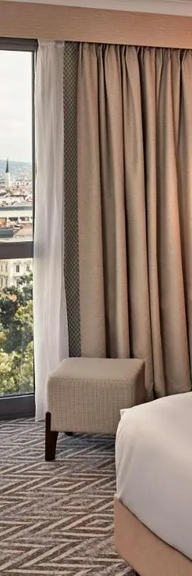 Hilton Vienna Park，位于维也纳的酒店