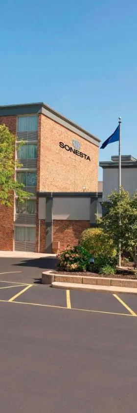 Sonesta Hotel Grand Rapids Airport，位于大急流城的酒店