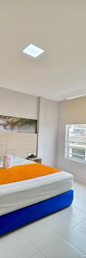 HOTEL G22 COLECTION，位于弗洛伦西亚的酒店
