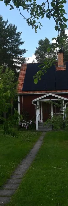 Pellas Gård，位于Djura的酒店