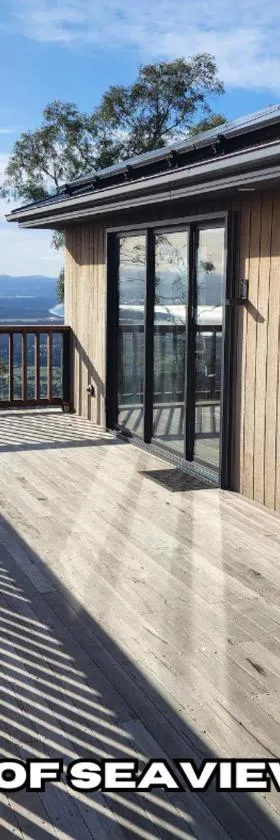 Mount Rumney Escapes Seaview House 2 - Eagle House，位于Mount Rumney的酒店
