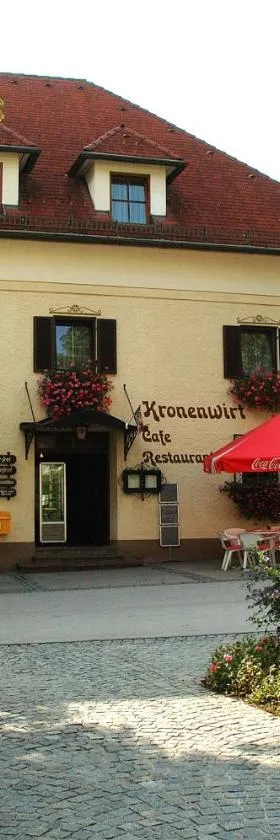 Kronenwirt，位于古尔克的酒店
