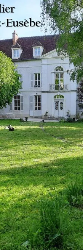 Saint-Eusèbe Mansion - Hôtel Particulier St-Eusèbe，位于欧塞尔的酒店