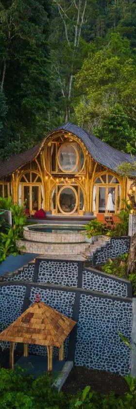 Punduk Villa - The Manta，位于Selat的酒店
