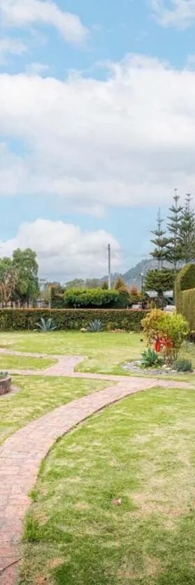 Country house with fireplace and mountain view，位于Ubaté的酒店