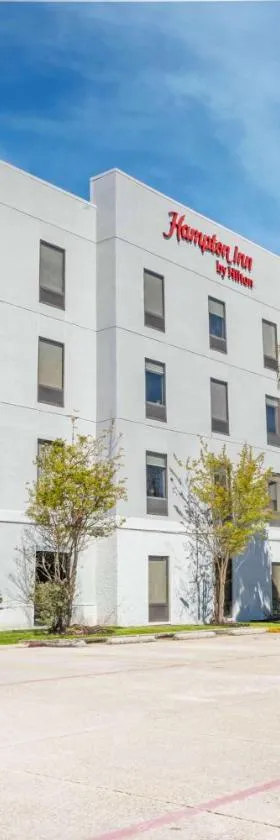 德纳姆斯普林斯希尔顿恒庭酒店，位于德纳姆斯普林斯的酒店