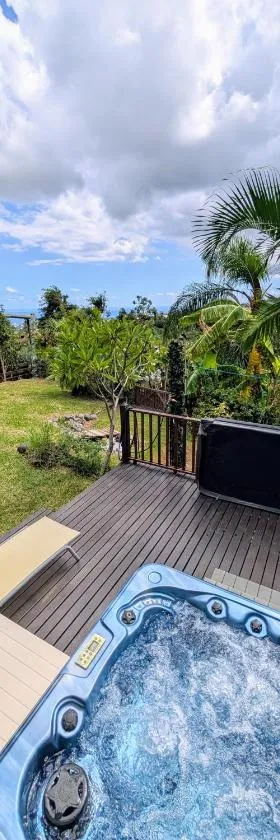Villa Créole avec Jacuzzi à la Rivière，位于La Rivière的酒店