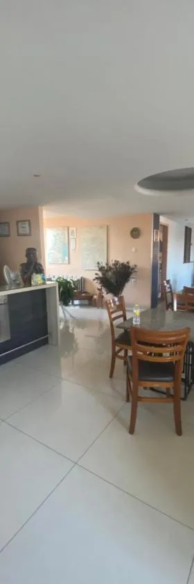 Hotel Universo，位于费拉迪圣安娜的酒店