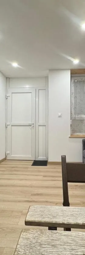 Studio Au Cloîtres，位于米尔库尔的酒店