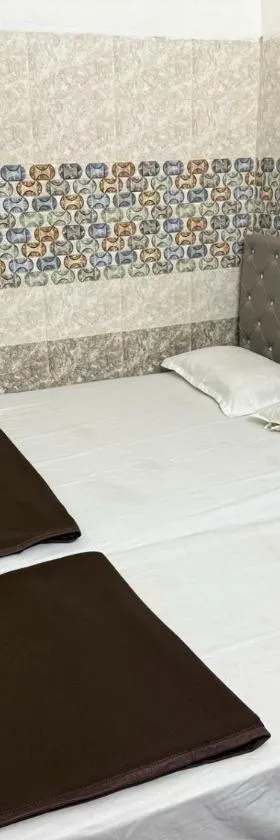 SK Residence (Located 10 Meter from Nagore Dargah Main Entrance)，位于Nāgore的酒店