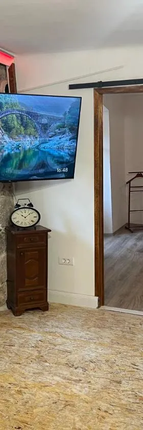 B&B Apartments Coli Apartman Dora Self check in，位于巴卡尔的酒店