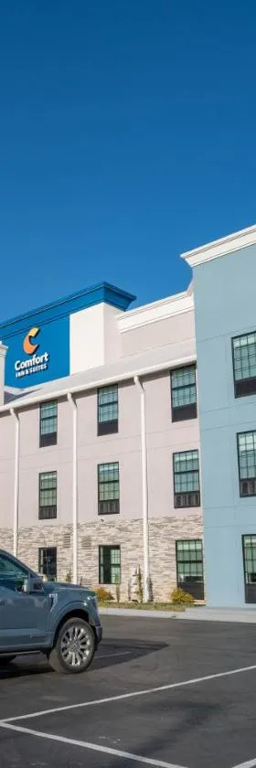 Comfort Inn & Suites River City Decatur，位于迪凯特的酒店