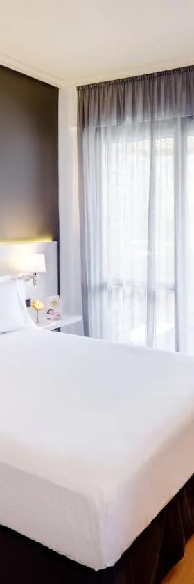 苏尔巴然斯考特大酒店，位于巴达霍斯的酒店