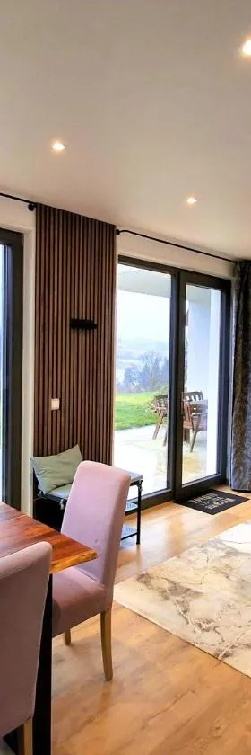Sonniges Apartment in Semriach mit eigenem Garten und Weitblick，位于Semriach的酒店