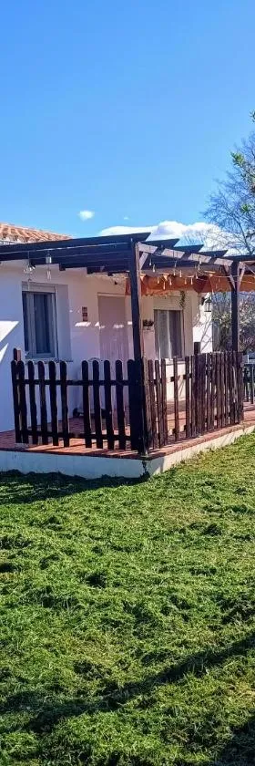 Casa de Campo Los Manueles Ideal Perros Pet Friendly，位于Gójar的酒店